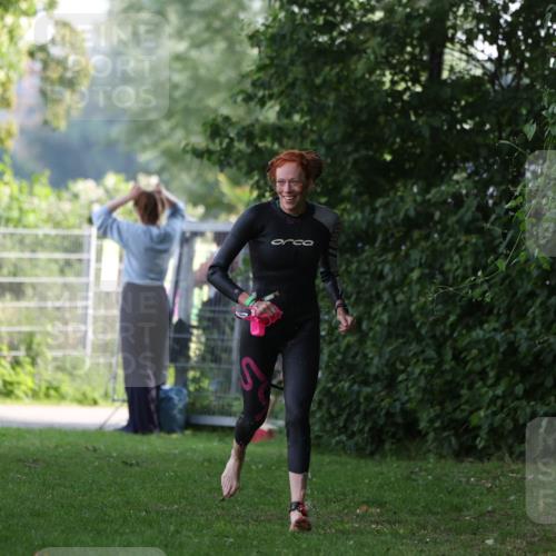 15.06.2025 - 7 Türme Triathlon Michael Strokosch http://msf.ph/oto/7928334 15.06.2025 09:15:40 Schwimmen 86, 97, 98, 99, 100 meine-sportfotos.de