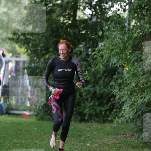15.06.2025 - 7 Türme Triathlon Michael Strokosch http://msf.ph/oto/7928337 15.06.2025 09:15:41 Schwimmen 86, 97, 98, 99, 100 meine-sportfotos.de