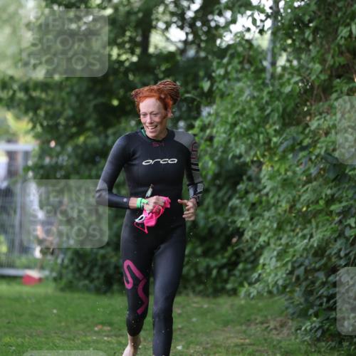 15.06.2025 - 7 Türme Triathlon Michael Strokosch http://msf.ph/oto/7928339 15.06.2025 09:15:41 Schwimmen 86, 97, 98, 99, 100 meine-sportfotos.de