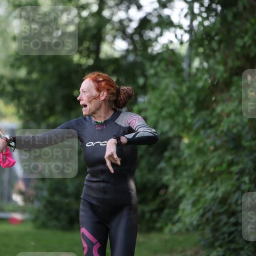 15.06.2025 - 7 Türme Triathlon Michael Strokosch http://msf.ph/oto/7928343 15.06.2025 09:15:42 Schwimmen 86, 97, 98, 99, 100 meine-sportfotos.de