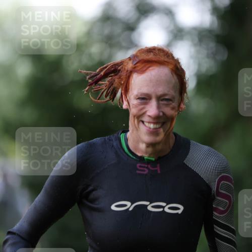 15.06.2025 - 7 Türme Triathlon Michael Strokosch http://msf.ph/oto/7928349 15.06.2025 09:15:44 Schwimmen 86, 97, 98, 99, 100 meine-sportfotos.de