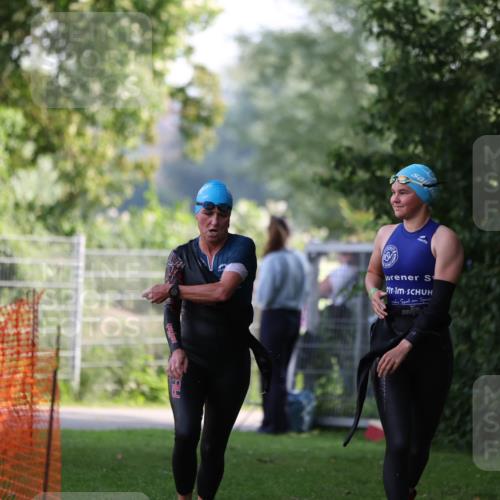 15.06.2025 - 7 Türme Triathlon Michael Strokosch http://msf.ph/oto/7928357 15.06.2025 09:16:04 Schwimmen 83, 84 meine-sportfotos.de