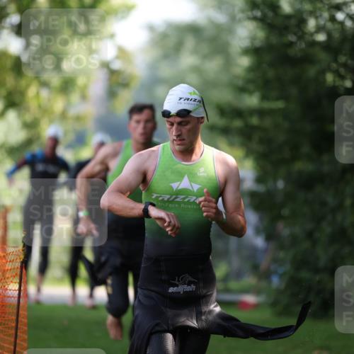 15.06.2025 - 7 Türme Triathlon Michael Strokosch http://msf.ph/oto/7928452 15.06.2025 09:17:41 Schwimmen 11, 12, 13, 14, 103 meine-sportfotos.de