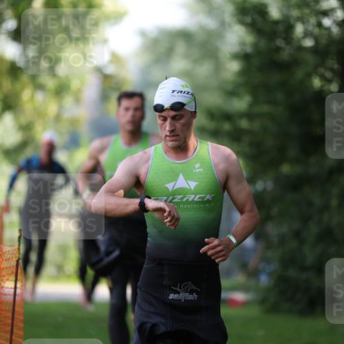 15.06.2025 - 7 Türme Triathlon Michael Strokosch http://msf.ph/oto/7928453 15.06.2025 09:17:42 Schwimmen 11, 12, 13, 14, 103 meine-sportfotos.de
