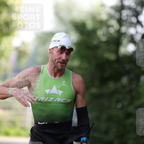 15.06.2025 - 7 Türme Triathlon Michael Strokosch http://msf.ph/oto/7928469 15.06.2025 09:17:48 Schwimmen 11, 12, 13, 14 meine-sportfotos.de