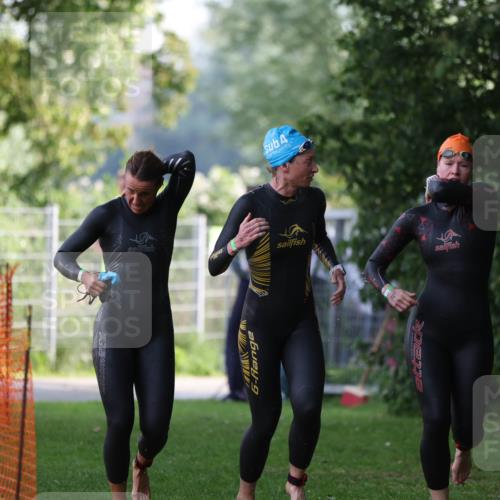 15.06.2025 - 7 Türme Triathlon Michael Strokosch http://msf.ph/oto/7928483 15.06.2025 09:18:18 Schwimmen 113, 114, 115 meine-sportfotos.de