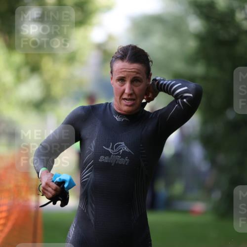 15.06.2025 - 7 Türme Triathlon Michael Strokosch http://msf.ph/oto/7928493 15.06.2025 09:18:21 Schwimmen 113, 114, 115 meine-sportfotos.de