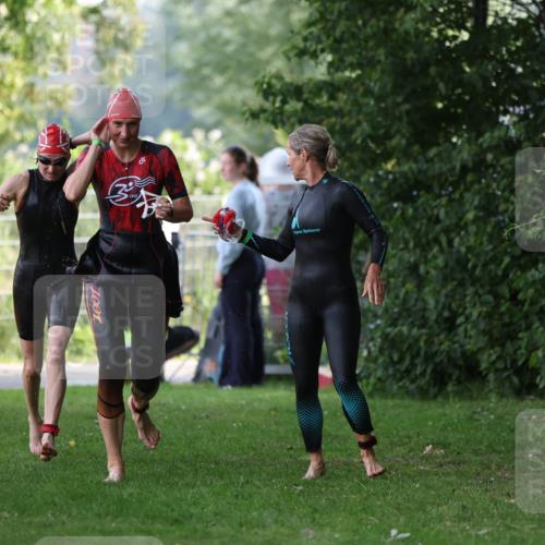 15.06.2025 - 7 Türme Triathlon Michael Strokosch http://msf.ph/oto/7928501 15.06.2025 09:19:20 Schwimmen 27, 30, 89, 90, 91 meine-sportfotos.de