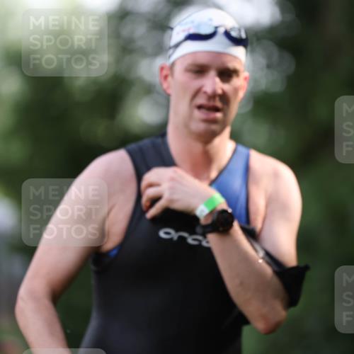 15.06.2025 - 7 Türme Triathlon Michael Strokosch http://msf.ph/oto/7928519 15.06.2025 09:19:31 Schwimmen 26, 27, 30, 89, 90, 91 meine-sportfotos.de