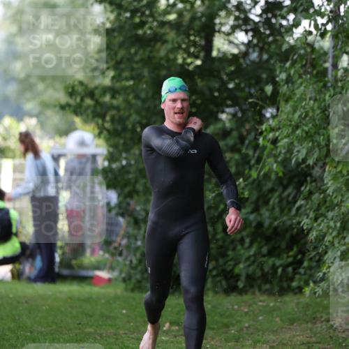 15.06.2025 - 7 Türme Triathlon Michael Strokosch http://msf.ph/oto/7928524 15.06.2025 09:19:34 Schwimmen 26, 27, 30, 31, 89, 90, 91 meine-sportfotos.de
