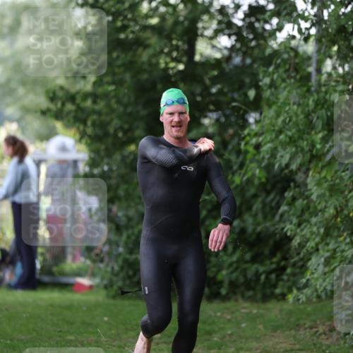 15.06.2025 - 7 Türme Triathlon Michael Strokosch http://msf.ph/oto/7928525 15.06.2025 09:19:34 Schwimmen 26, 27, 30, 31, 89, 90, 91 meine-sportfotos.de