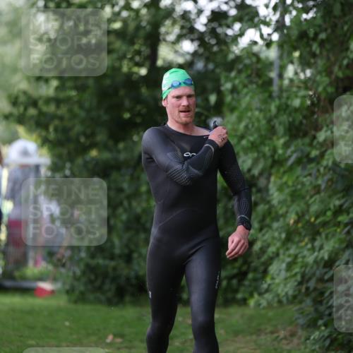 15.06.2025 - 7 Türme Triathlon Michael Strokosch http://msf.ph/oto/7928527 15.06.2025 09:19:35 Schwimmen 26, 27, 30, 31, 89, 90, 91 meine-sportfotos.de