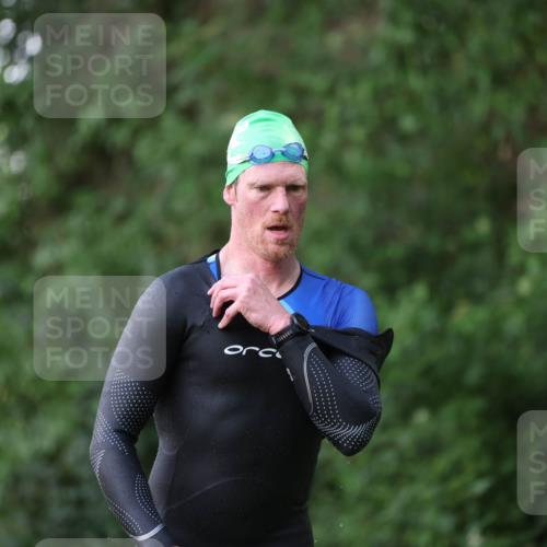 15.06.2025 - 7 Türme Triathlon Michael Strokosch http://msf.ph/oto/7928534 15.06.2025 09:19:36 Schwimmen 26, 27, 30, 31, 89, 90, 91 meine-sportfotos.de