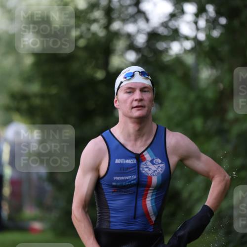 15.06.2025 - 7 Türme Triathlon Michael Strokosch http://msf.ph/oto/7928547 15.06.2025 09:19:50 Schwimmen 26, 28, 31, 33, 34, 35 meine-sportfotos.de