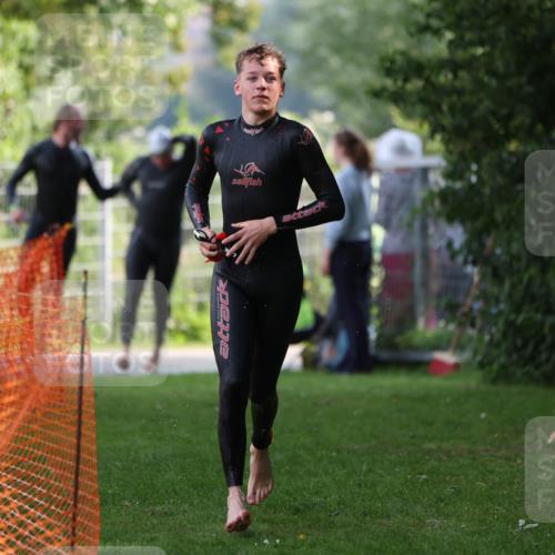 15.06.2025 - 7 Türme Triathlon Michael Strokosch http://msf.ph/oto/7928551 15.06.2025 09:19:51 Schwimmen 26, 28, 31, 32, 33, 34, 35 meine-sportfotos.de