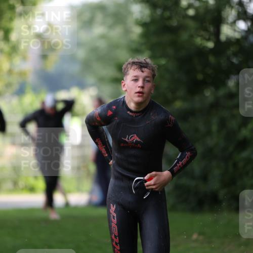 15.06.2025 - 7 Türme Triathlon Michael Strokosch http://msf.ph/oto/7928557 15.06.2025 09:19:53 Schwimmen 26, 28, 31, 32, 33, 34, 35, 74 meine-sportfotos.de