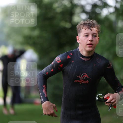 15.06.2025 - 7 Türme Triathlon Michael Strokosch http://msf.ph/oto/7928561 15.06.2025 09:19:54 Schwimmen 26, 28, 31, 32, 33, 34, 35, 74 meine-sportfotos.de