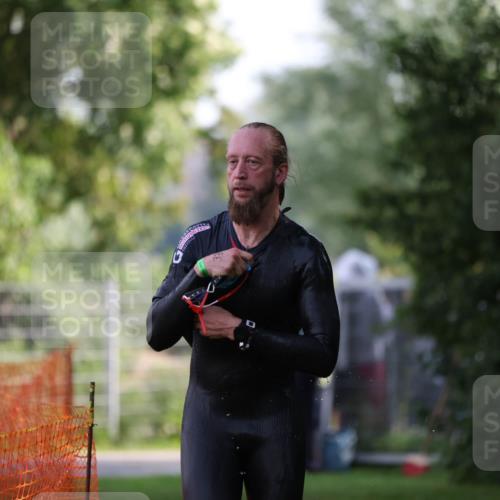 15.06.2025 - 7 Türme Triathlon Michael Strokosch http://msf.ph/oto/7928571 15.06.2025 09:19:57 Schwimmen 26, 28, 31, 32, 33, 34, 35, 74 meine-sportfotos.de