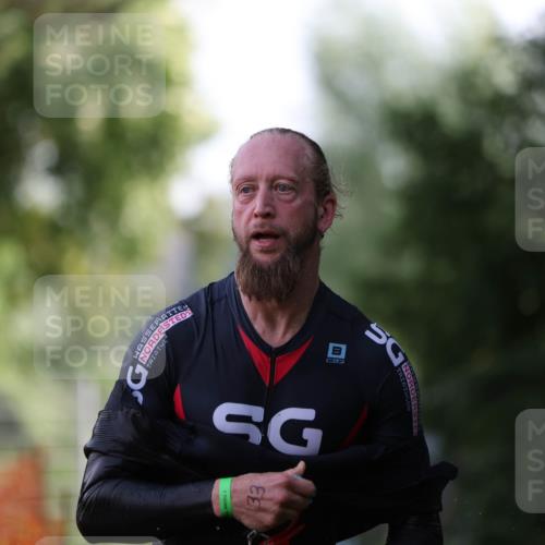 15.06.2025 - 7 Türme Triathlon Michael Strokosch http://msf.ph/oto/7928576 15.06.2025 09:19:58 Schwimmen 26, 28, 31, 32, 33, 34, 35, 74 meine-sportfotos.de