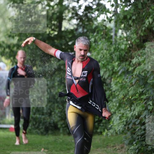 15.06.2025 - 7 Türme Triathlon Michael Strokosch http://msf.ph/oto/7928584 15.06.2025 09:20:06 Schwimmen 28, 32, 33, 34, 35, 74 meine-sportfotos.de