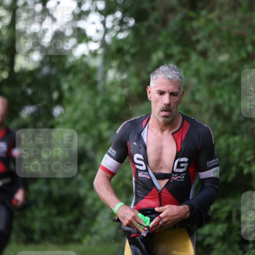 15.06.2025 - 7 Türme Triathlon Michael Strokosch http://msf.ph/oto/7928588 15.06.2025 09:20:07 Schwimmen 28, 32, 33, 34, 35, 74, 80 meine-sportfotos.de