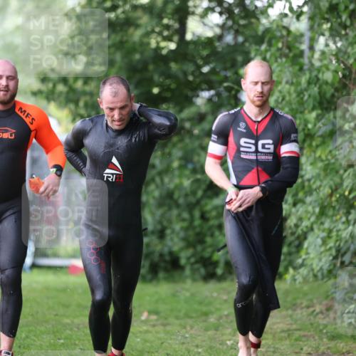 15.06.2025 - 7 Türme Triathlon Michael Strokosch http://msf.ph/oto/7928591 15.06.2025 09:20:08 Schwimmen 28, 32, 34, 35, 74, 80 meine-sportfotos.de