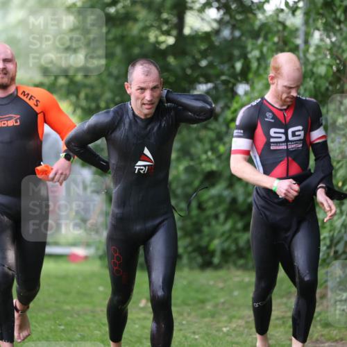 15.06.2025 - 7 Türme Triathlon Michael Strokosch http://msf.ph/oto/7928592 15.06.2025 09:20:09 Schwimmen 28, 29, 32, 34, 35, 74, 80 meine-sportfotos.de
