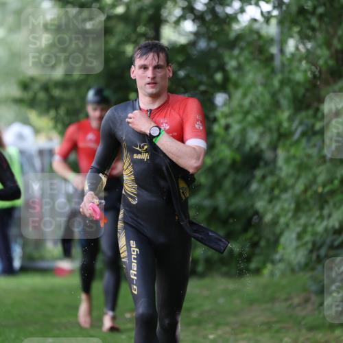 15.06.2025 - 7 Türme Triathlon Michael Strokosch http://msf.ph/oto/7928643 15.06.2025 09:20:37 Schwimmen 29, 71, 72, 73, 75, 76, 78, 80, 85, 87, 88, 96 meine-sportfotos.de