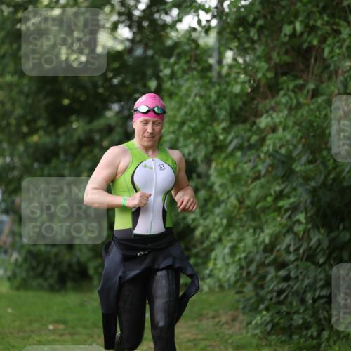 15.06.2025 - 7 Türme Triathlon Michael Strokosch http://msf.ph/oto/7928654 15.06.2025 09:20:43 Schwimmen 71, 72, 73, 75, 78, 85, 87, 88, 96 meine-sportfotos.de