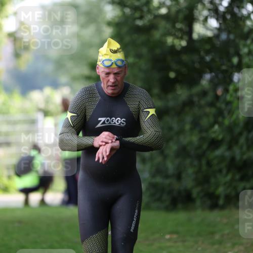 15.06.2025 - 7 Türme Triathlon Michael Strokosch http://msf.ph/oto/7928671 15.06.2025 09:20:48 Schwimmen 71, 75, 78, 85, 87, 88 meine-sportfotos.de