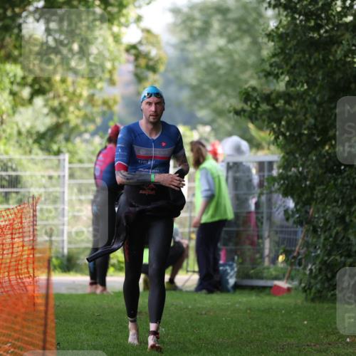 15.06.2025 - 7 Türme Triathlon Michael Strokosch http://msf.ph/oto/7928731 15.06.2025 09:21:46 Schwimmen 6, 7, 36, 61, 63, 65, 93, 94, 95, 117, 118, 119 meine-sportfotos.de