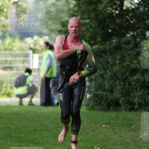 15.06.2025 - 7 Türme Triathlon Michael Strokosch http://msf.ph/oto/7928768 15.06.2025 09:22:10 Schwimmen 9, 36, 38, 62, 63, 64, 117, 118, 119 meine-sportfotos.de