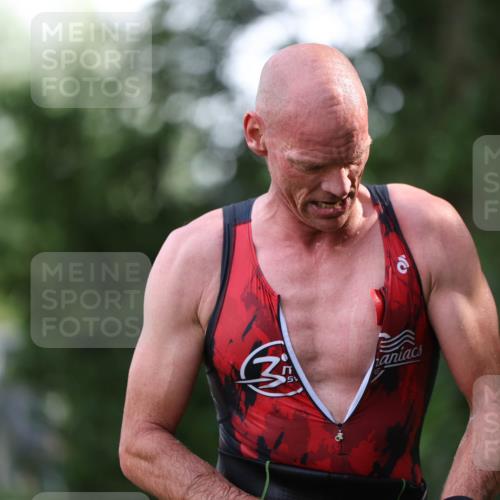 15.06.2025 - 7 Türme Triathlon Michael Strokosch http://msf.ph/oto/7928777 15.06.2025 09:22:14 Schwimmen 9, 38, 62, 64 meine-sportfotos.de