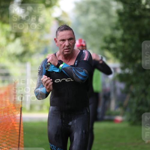 15.06.2025 - 7 Türme Triathlon Michael Strokosch http://msf.ph/oto/7928803 15.06.2025 09:22:51 Schwimmen 8, 10, 79 meine-sportfotos.de