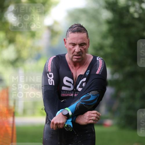 15.06.2025 - 7 Türme Triathlon Michael Strokosch http://msf.ph/oto/7928806 15.06.2025 09:22:52 Schwimmen 8, 10, 79 meine-sportfotos.de