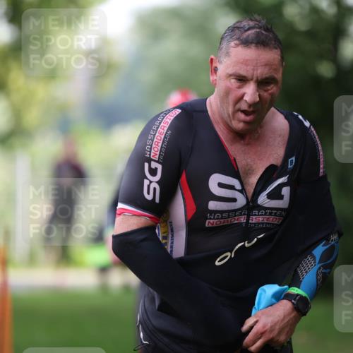 15.06.2025 - 7 Türme Triathlon Michael Strokosch http://msf.ph/oto/7928808 15.06.2025 09:22:53 Schwimmen 8, 10, 79 meine-sportfotos.de