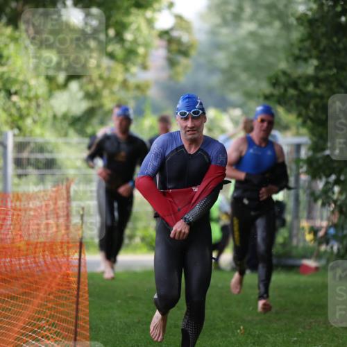 15.06.2025 - 7 Türme Triathlon Michael Strokosch http://msf.ph/oto/7928829 15.06.2025 09:23:39 Schwimmen 18, 46, 47, 48, 49 meine-sportfotos.de