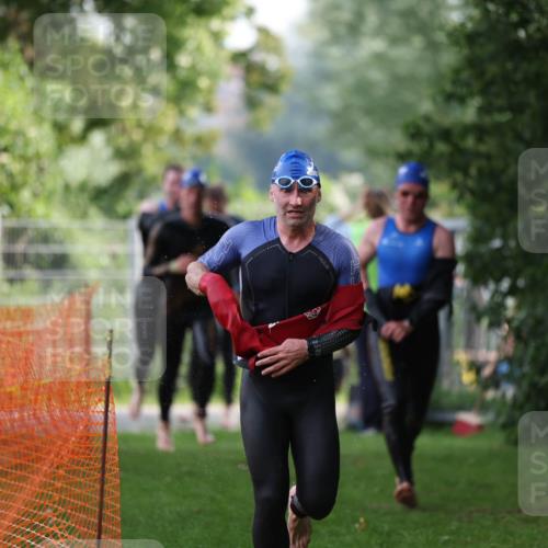 15.06.2025 - 7 Türme Triathlon Michael Strokosch http://msf.ph/oto/7928830 15.06.2025 09:23:39 Schwimmen 18, 46, 47, 48, 49 meine-sportfotos.de
