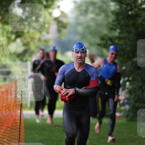 15.06.2025 - 7 Türme Triathlon Michael Strokosch http://msf.ph/oto/7928831 15.06.2025 09:23:40 Schwimmen 18, 46, 47, 48, 49 meine-sportfotos.de