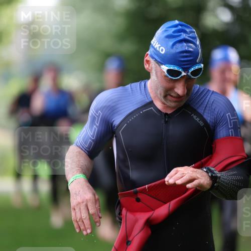 15.06.2025 - 7 Türme Triathlon Michael Strokosch http://msf.ph/oto/7928838 15.06.2025 09:23:42 Schwimmen 18, 46, 47, 48, 49 meine-sportfotos.de