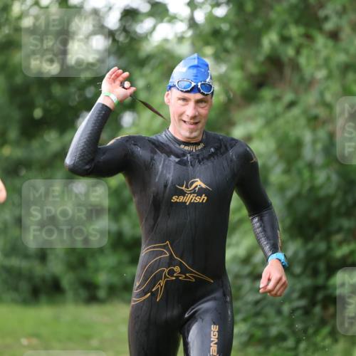 15.06.2025 - 7 Türme Triathlon Michael Strokosch http://msf.ph/oto/7928842 15.06.2025 09:23:44 Schwimmen 18, 46, 47, 48, 49 meine-sportfotos.de