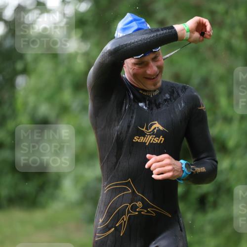 15.06.2025 - 7 Türme Triathlon Michael Strokosch http://msf.ph/oto/7928845 15.06.2025 09:23:45 Schwimmen 18, 46, 47, 48, 49 meine-sportfotos.de