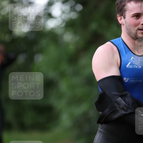 15.06.2025 - 7 Türme Triathlon Michael Strokosch http://msf.ph/oto/7928850 15.06.2025 09:23:46 Schwimmen 18, 46, 47, 48, 49 meine-sportfotos.de