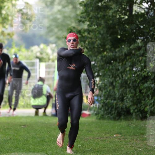 15.06.2025 - 7 Türme Triathlon Michael Strokosch http://msf.ph/oto/7928859 15.06.2025 09:24:10 Schwimmen 17, 20, 39, 40 meine-sportfotos.de