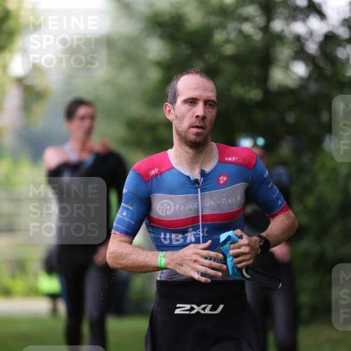 15.06.2025 - 7 Türme Triathlon Michael Strokosch http://msf.ph/oto/7928874 15.06.2025 09:24:15 Schwimmen 1, 17, 20, 39, 40 meine-sportfotos.de