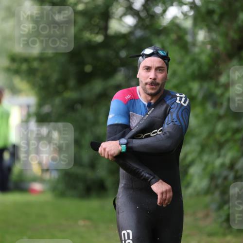 15.06.2025 - 7 Türme Triathlon Michael Strokosch http://msf.ph/oto/7928880 15.06.2025 09:24:16 Schwimmen 1, 17, 20, 39, 40 meine-sportfotos.de