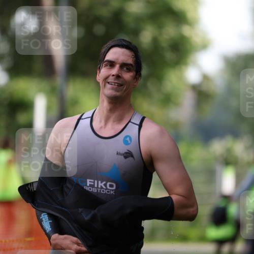 15.06.2025 - 7 Türme Triathlon Michael Strokosch http://msf.ph/oto/7928884 15.06.2025 09:24:18 Schwimmen 1, 17, 20, 39, 40 meine-sportfotos.de