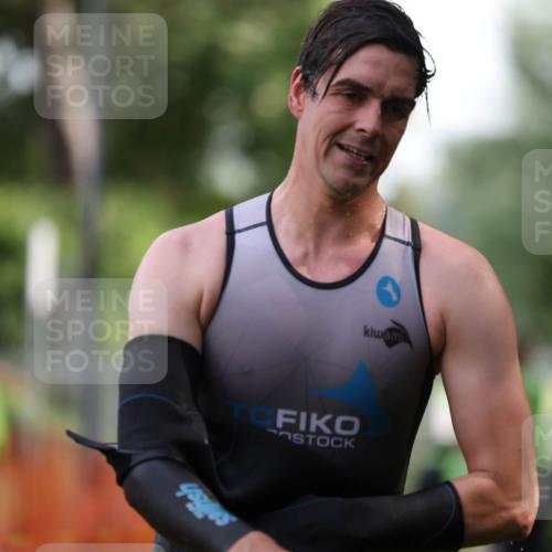 15.06.2025 - 7 Türme Triathlon Michael Strokosch http://msf.ph/oto/7928887 15.06.2025 09:24:18 Schwimmen 1, 17, 20, 39, 40 meine-sportfotos.de