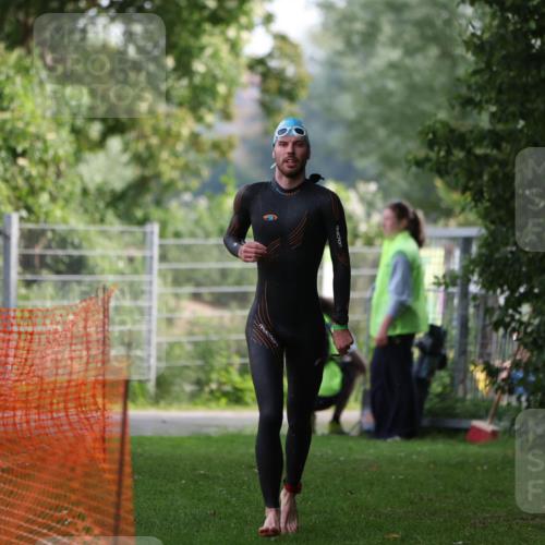 15.06.2025 - 7 Türme Triathlon Michael Strokosch http://msf.ph/oto/7928890 15.06.2025 09:24:26 Schwimmen 1, 20, 39 meine-sportfotos.de