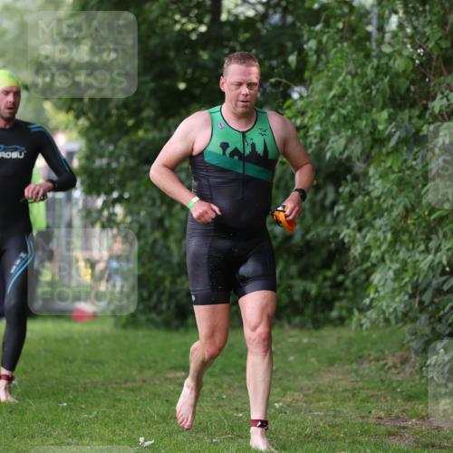 15.06.2025 - 7 Türme Triathlon Michael Strokosch http://msf.ph/oto/7928917 15.06.2025 09:25:24 Schwimmen 16, 56, 57, 58, 59, 60 meine-sportfotos.de